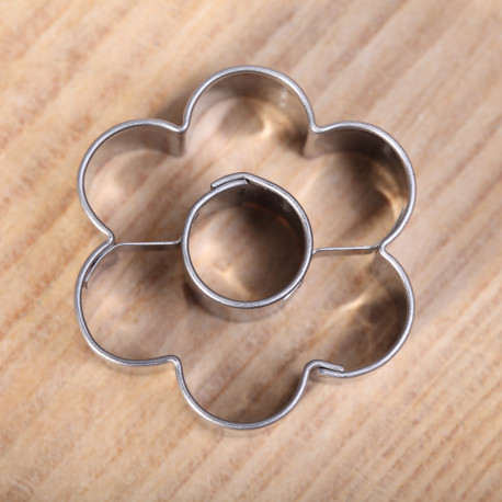 Cookie cutter - Flower with hole 3.5cm