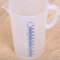 Measuring jug 2 liter plastic transparent