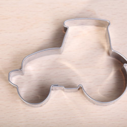 Cookie cutter - Tractor