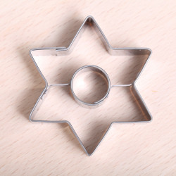 Cookie cutter Star with hole