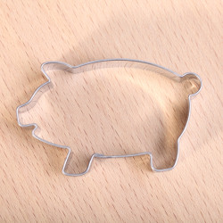 Cookie cutter - Pig