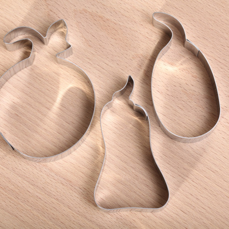 XL Cutter Apple with stem - 2 pieces