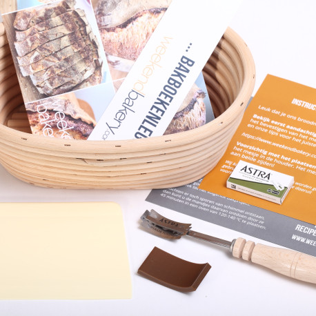 Bread Baker Kit Start - Round proofing basket - With the original WKB Lame!