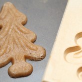 Making Speculaas with molds