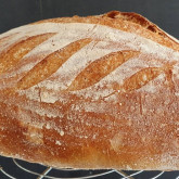 Andrea - Het geluid van vers zelfgebakken brood.. en een foto van het brood - Pain rustique