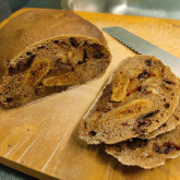 Roberto - Weekend Bakery fruit & nuts loaf with spicy rum