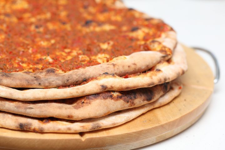 Favorite flatbreads: The Turkish lahmacun – our style – Weekend Bakery
