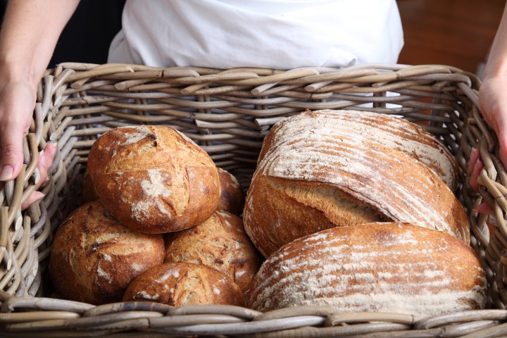 Bread scoring with confidence – Weekend Bakery